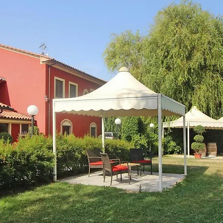 Agri Tourism Casolare Dei Fiori Montecarlo Ito041001 Dyb San Salvatore (Lucca)